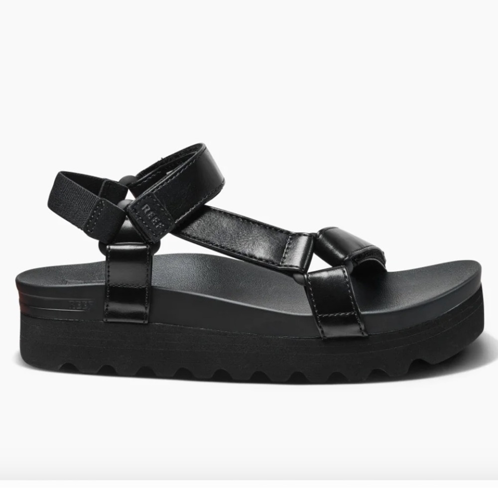 NWOT Reef Rem Hi Platform Sandals